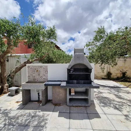 Virginia - Relax And Private Pool Villa