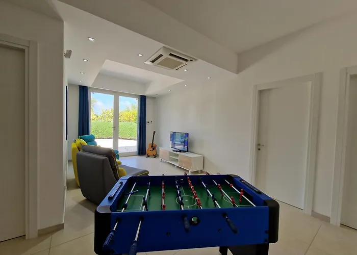 Virginia - Relax And Private Pool Villa