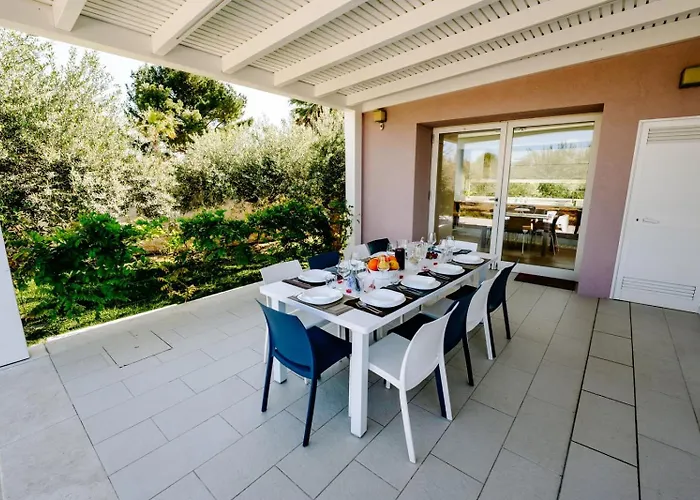Virginia - Relax And Private Pool Villa